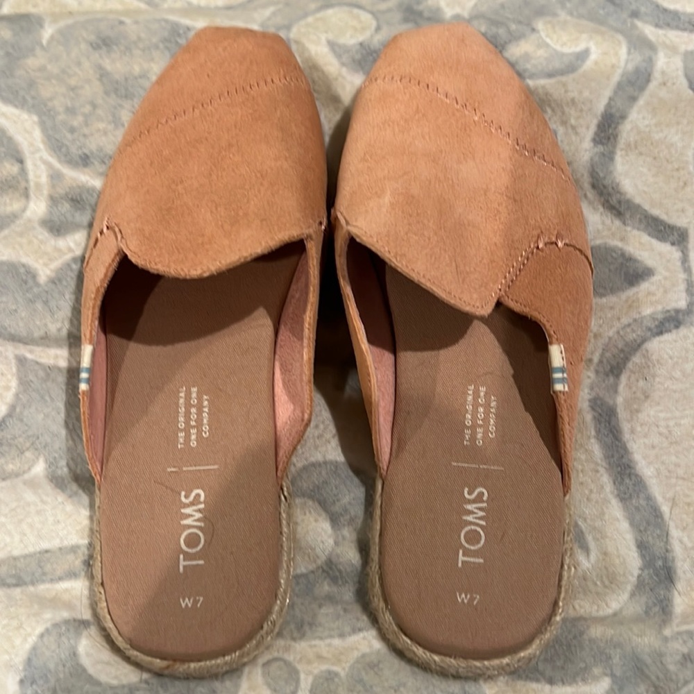 TOMS espadrille slide on shoe
